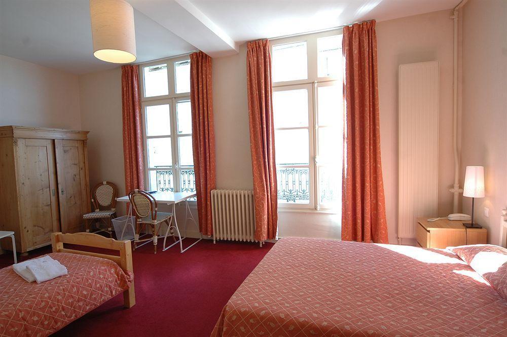 Cristal Hotel Restaurant - Logis Hotels Saumur Bagian luar foto
