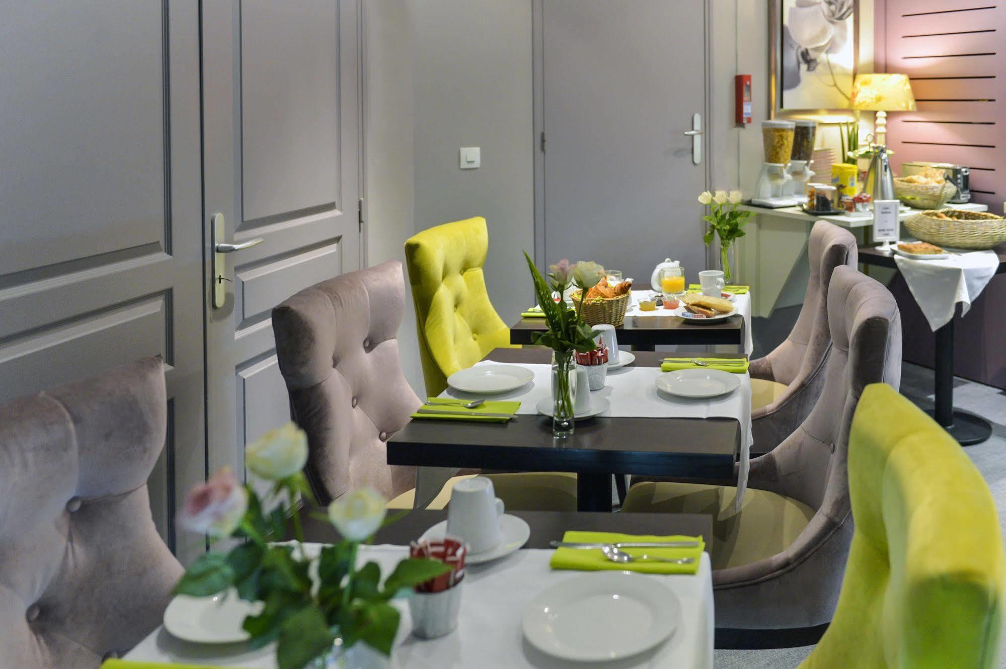 Cristal Hotel Restaurant - Logis Hotels Saumur Bagian luar foto
